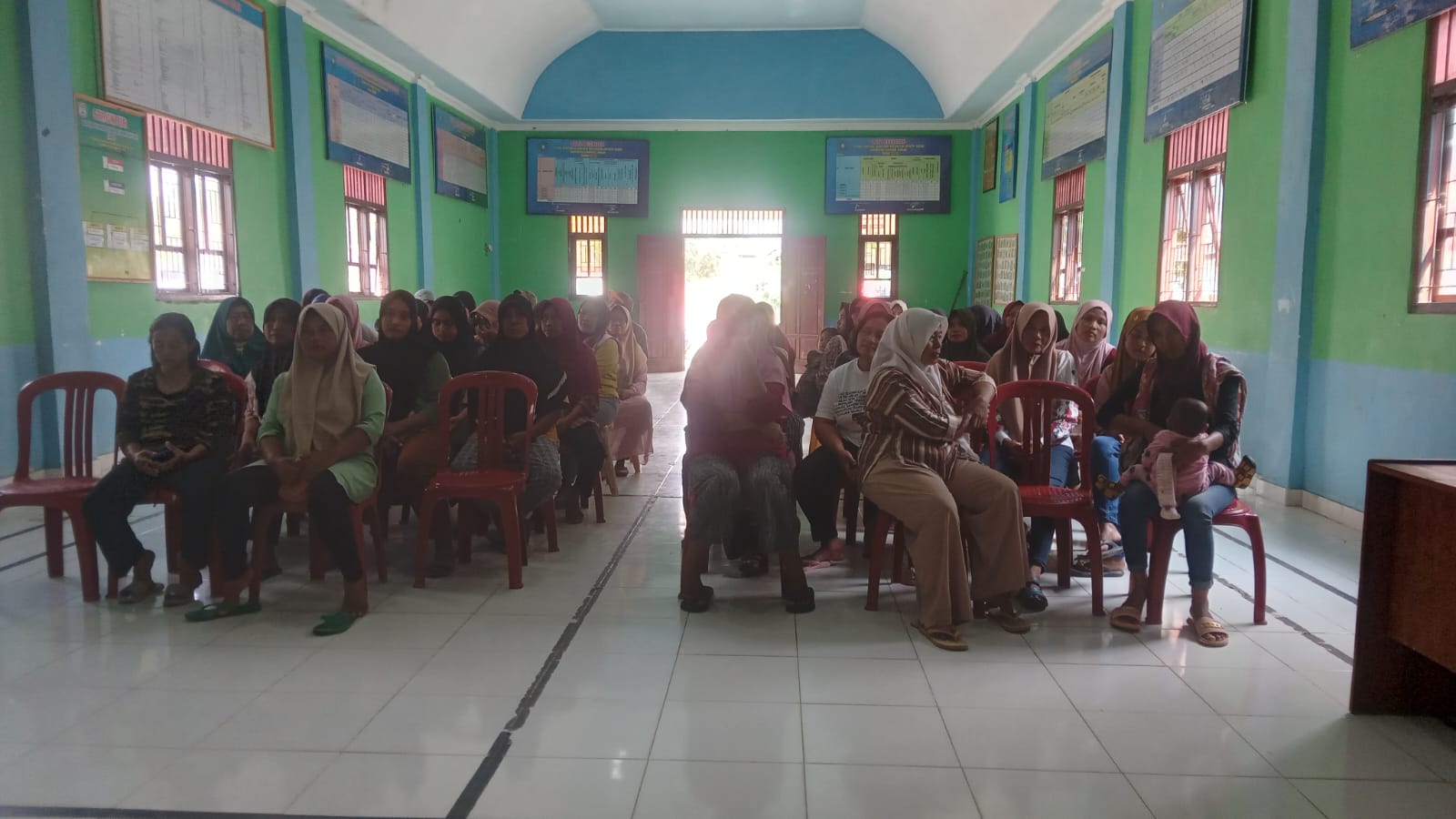 Pembagian Adminduk Hasil Bunga Kampung Mekar di Dusun Kampung Fajar Asri (Selasa, 14 November 2023)